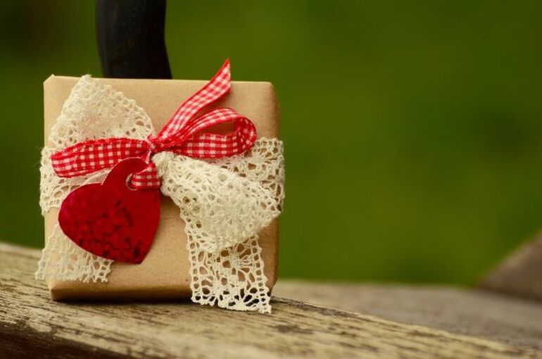 gift-1196292_960_720