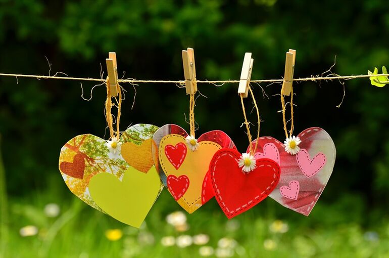 hearts-1450300_960_720