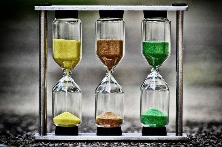 hourglass-3697513_640
