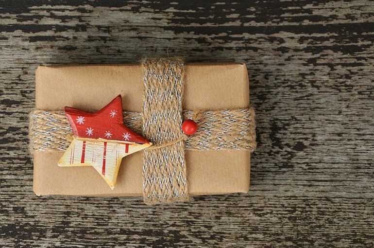 gift-1760899_640