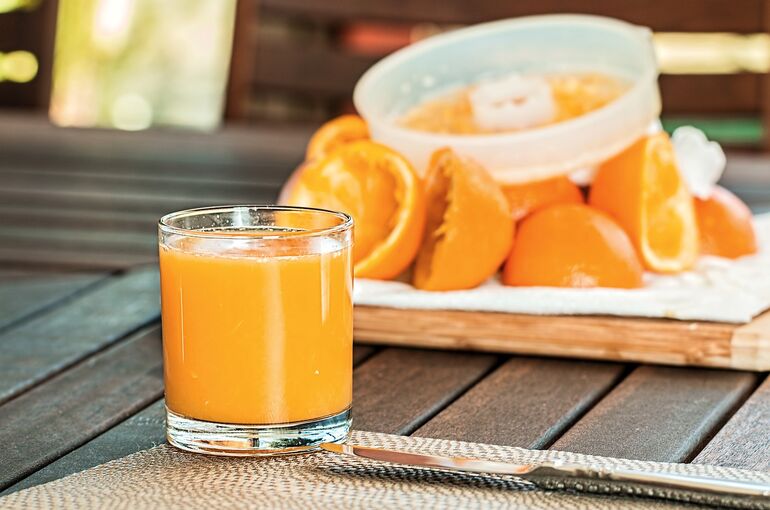 fresh-orange-juice-1614822_1280
