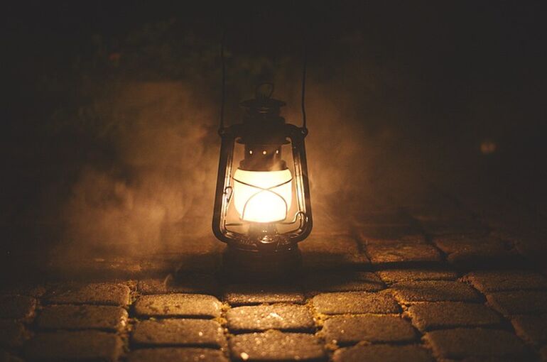 lamp-2903830_640 (1)