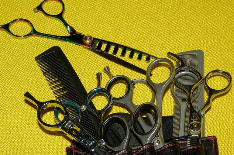 hairdresser-1098831_640