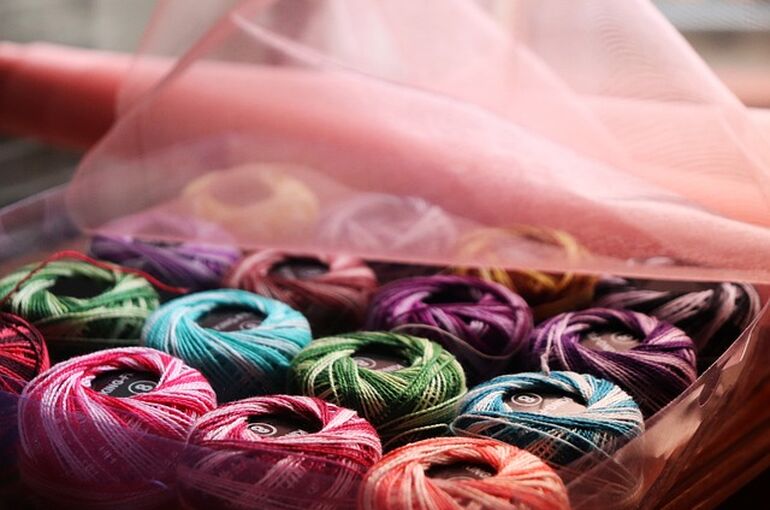 thread-5248186_640