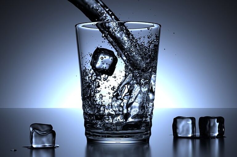 glass-1206584_640