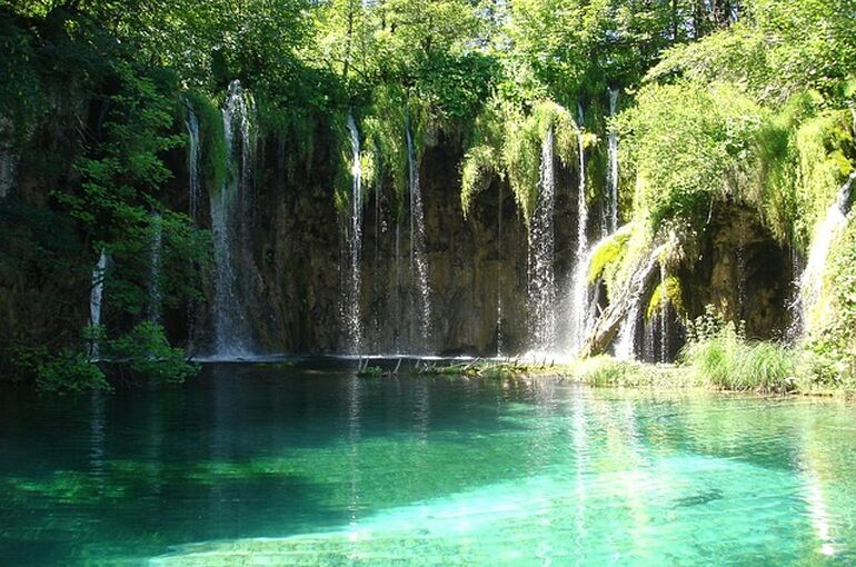 plitvice-lakes-192168_640
