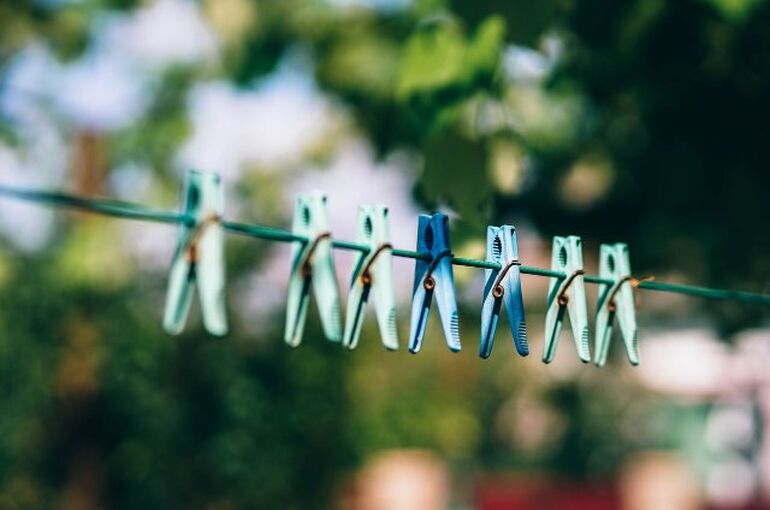 pegs-2664512_1280