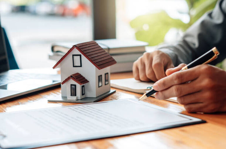 istockphoto-1339028739-612x612