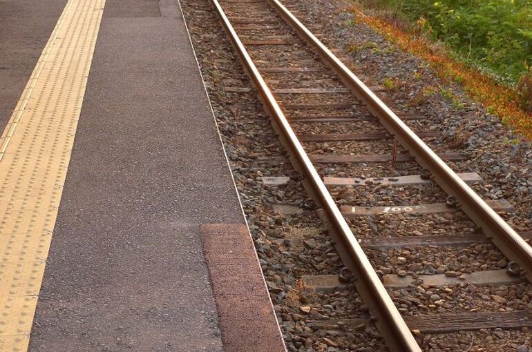 track-2433560_1280