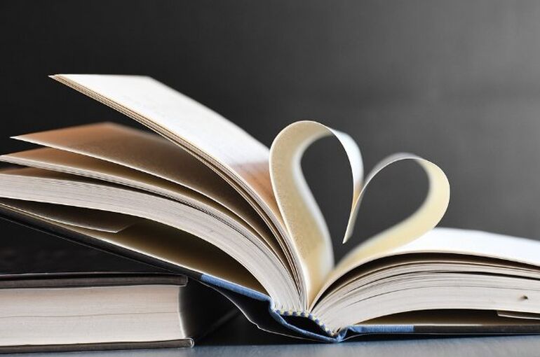 books-5615562_960_720