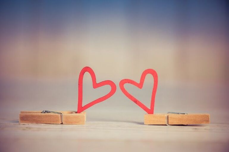 valentine-3061479_960_720