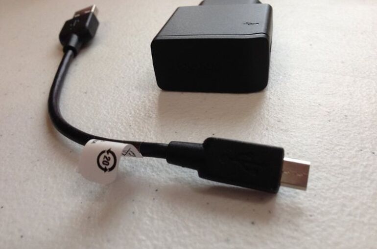 charger-319845_960_720
