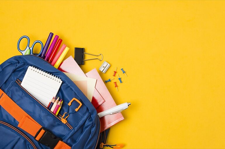 school-supplies-5541099_960_720