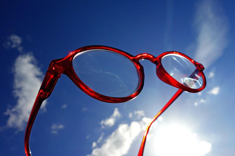 mabelamber-spectacles-1582388_1920
