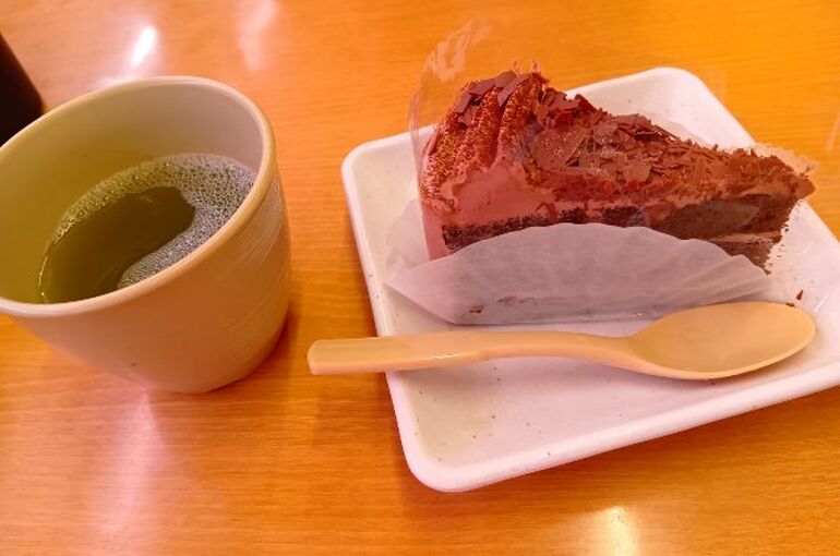 【横浜・横須賀 本格ストレス分析をいつものカフェで♪】娘の回転寿司事情（笑）