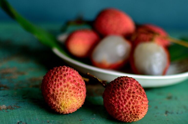 lychee-5368360_640